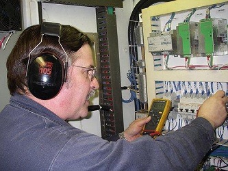 electronic engineer cruise ship job